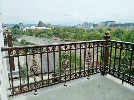 陽臺欄桿用什么材質好？